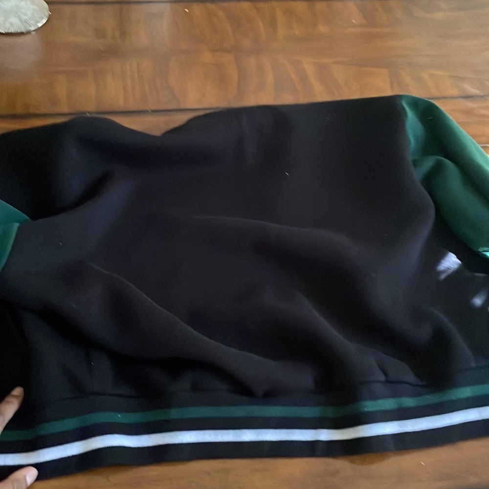 Bomber - Picture 3 of 5